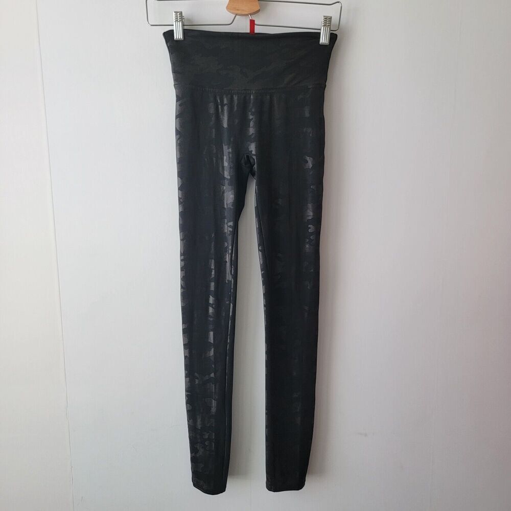 SPANX Faux‎ Leather Camo Leggings size S